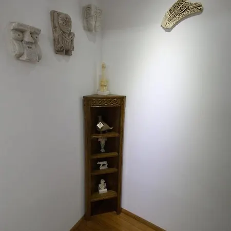 Seaside Family Friendly House With A Swimming Pool - 17358 *