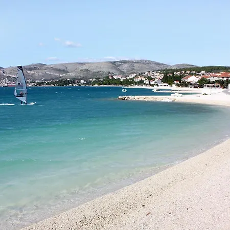 Seaside Family Friendly House With A Swimming Pool - 17358 * Trogir
