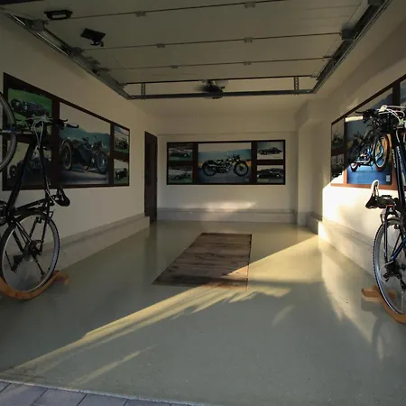 Seaside Family Friendly House With A Swimming Pool - 17358 Hébergement de vacances *